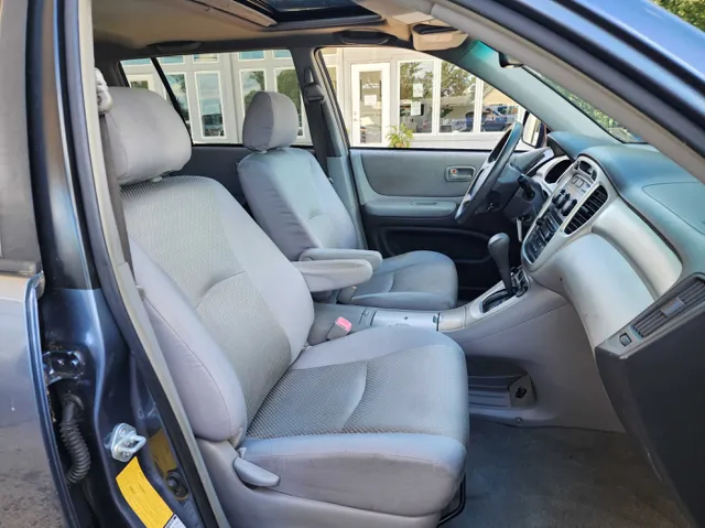 2007 Toyota Highlander Base photo 18