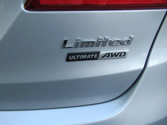 2015 Hyundai Santa Fe Limited - Photo 37