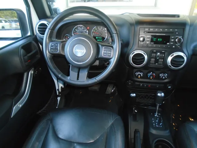 2015 Jeep Wrangler Unlimited Sahara - Photo 61
