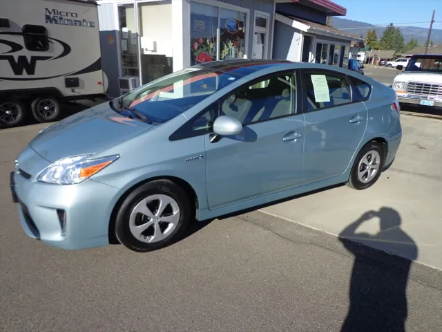 2015 Toyota Prius Three