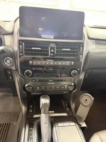 2023 Lexus GX Base - Photo 15