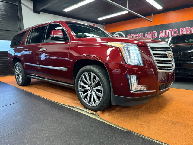 2017 Cadillac Escalade ESV Platinum 4WD photo