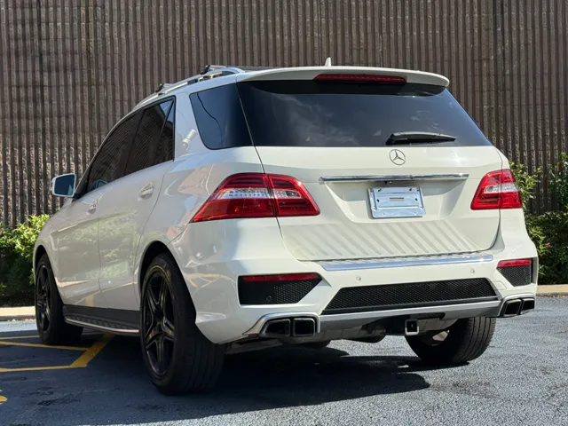 2012 Mercedes-Benz M-Class ML63 AMG - Photo 16