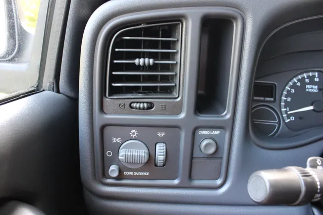 2002 GMC Sierra 1500 Standard - Photo 18