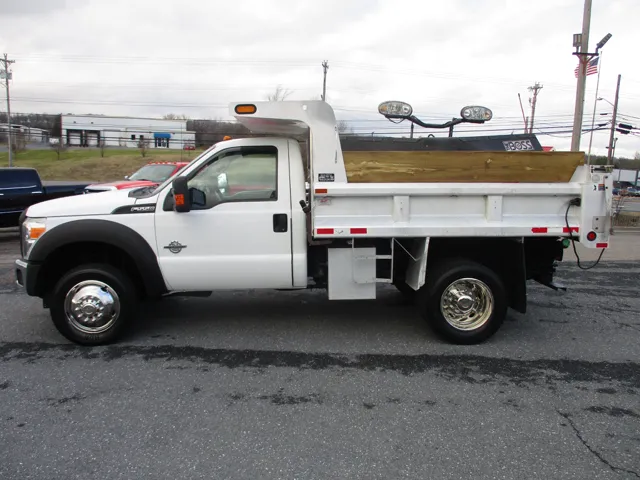 2011 Ford F-550's photo