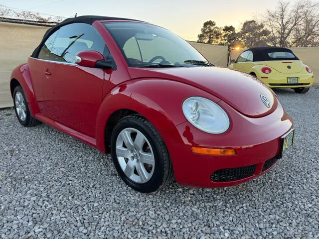 2008 Volkswagen New Beetle S