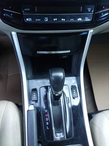 2016 Honda Accord EX-L - Photo 28