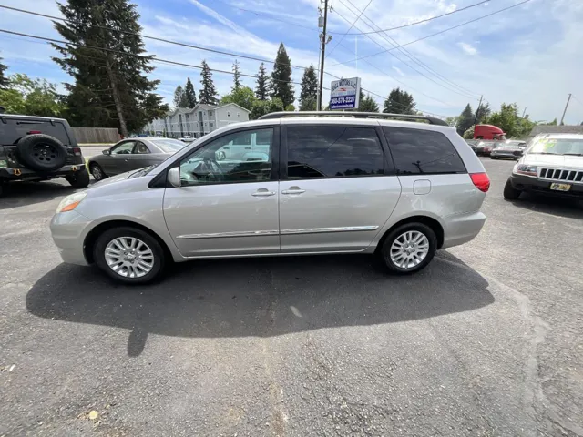 2008 Toyota Sienna XLE AWD's photo