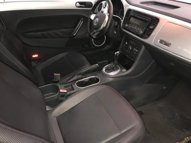 2012 Volkswagen Beetle 2.5 - Photo 10