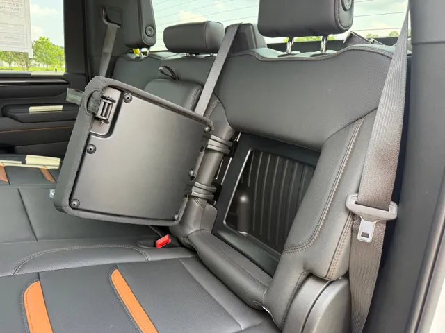 2026 GMC Sierra 2500HD AT4 - Photo 25
