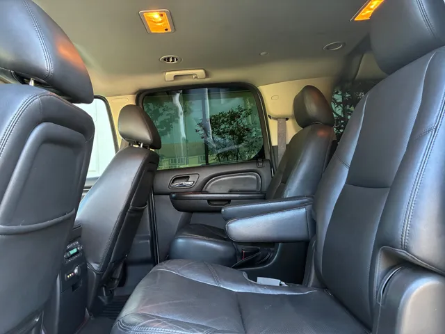 2012 Cadillac Escalade ESV Base - Photo 22
