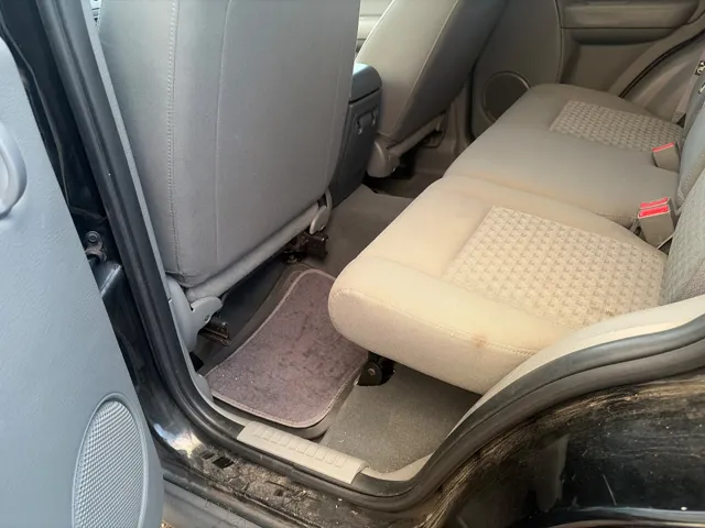 2005 Jeep Liberty Sport - Photo 10