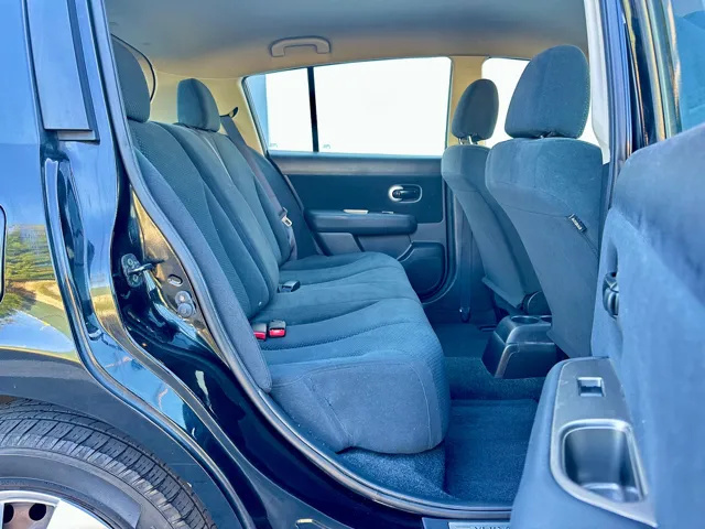 2011 Nissan Versa SL - Photo 35
