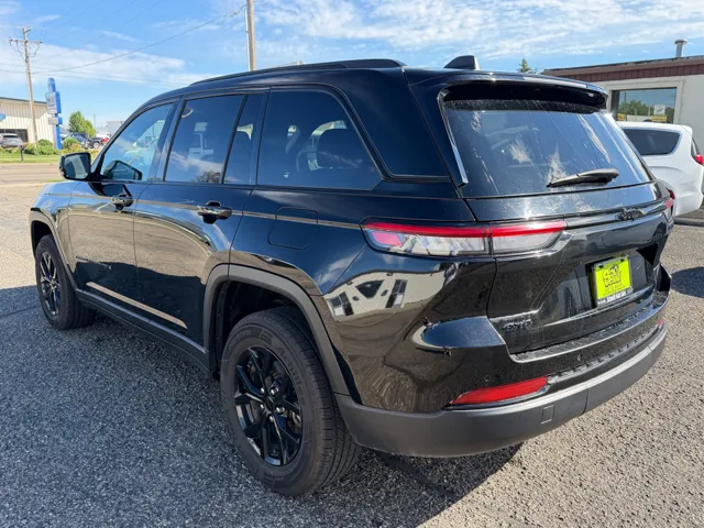 2024 Jeep Grand Cherokee Altitude - Photo 7