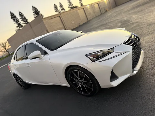 2019 Lexus IS 300