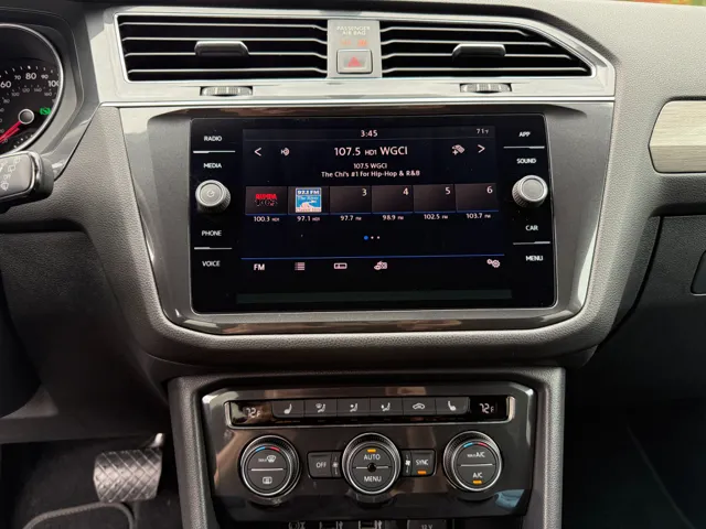 2018 Volkswagen Tiguan SE - Photo 49
