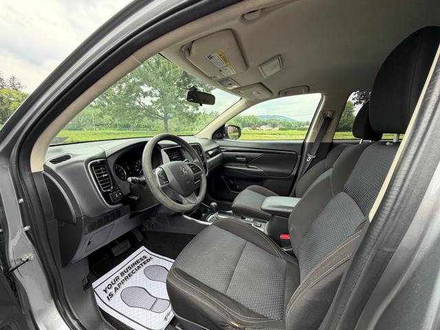 2019 Mitsubishi Outlander ES 2WD