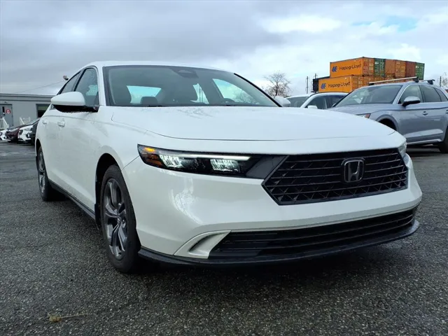 2023 Honda Accord EX's photo