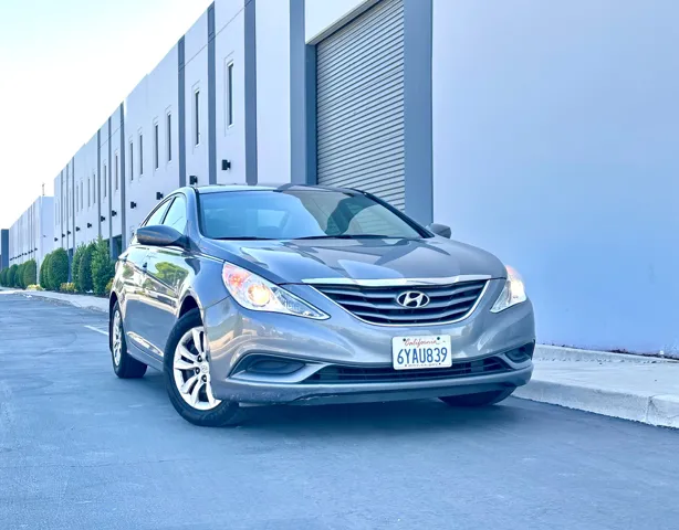 2013 Hyundai Sonata GLS I4 A/T PZEV's photo