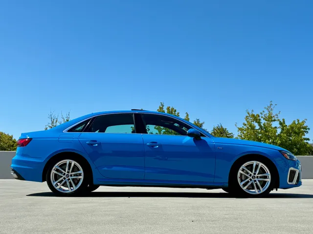 2022 Audi A4 Premium Plus - Photo 8