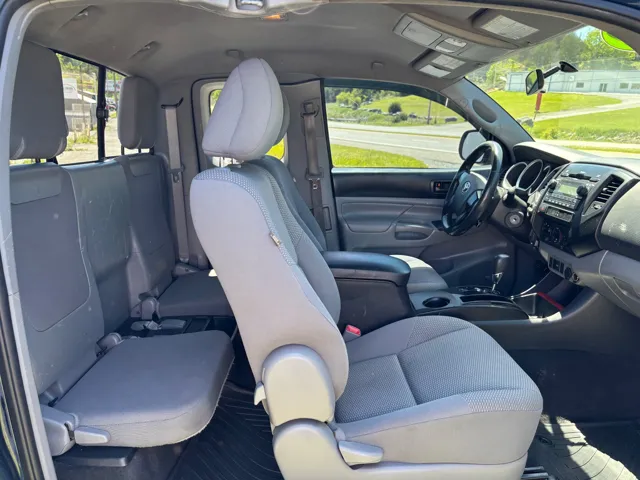 2012 Toyota Tacoma Base - Photo 10