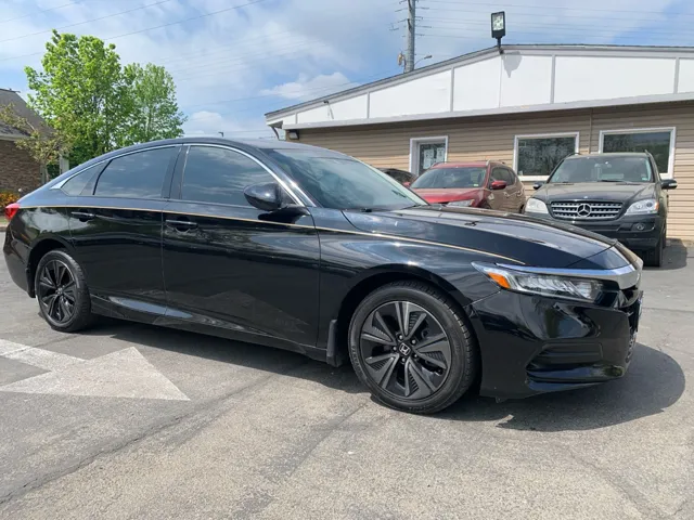 2018 Honda Accord 1.5T LX CVT's photo