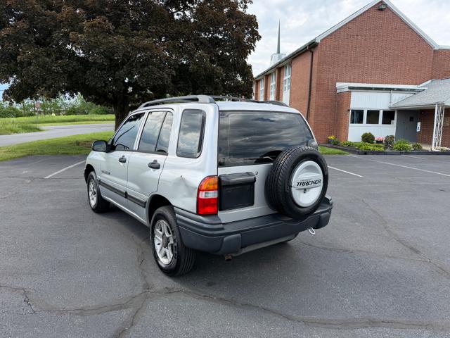 2002 Chevrolet Tracker 4-Door Hardtop 2WD