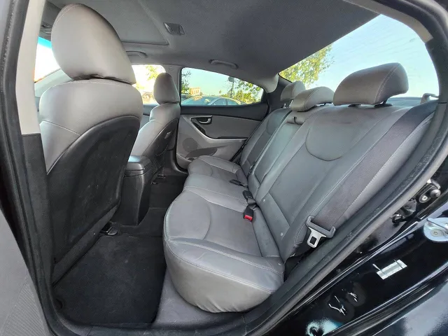 2012 Hyundai Elantra Limited - Photo 24