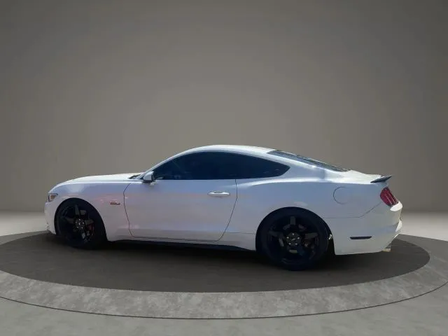 2016 Ford Mustang GT - Photo 8