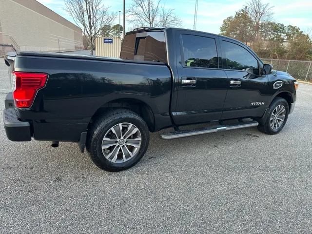 2017 Nissan Titan SL - Photo 37