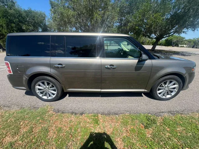 2014 Ford Flex Limited - Photo 8
