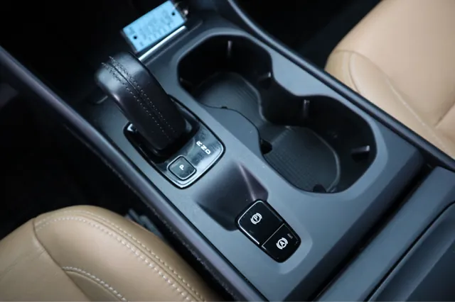 2020 Volvo XC40 Momentum - Photo 27