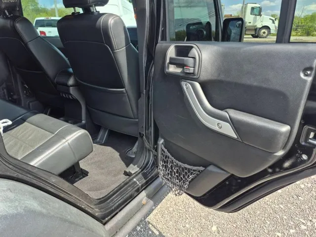 2012 Jeep Wrangler Unlimited Rubicon - Photo 7
