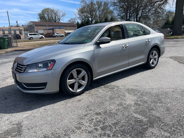2013 Volkswagen Passat SE