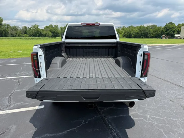 2026 GMC Sierra 2500HD AT4 - Photo 8
