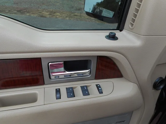 2010 Ford F-150 King Ranch - Photo 8