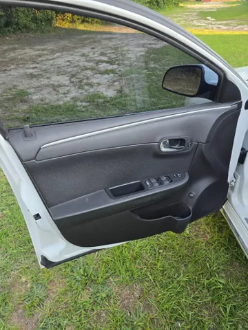 2012 Chevrolet Malibu 1LT - Photo 13