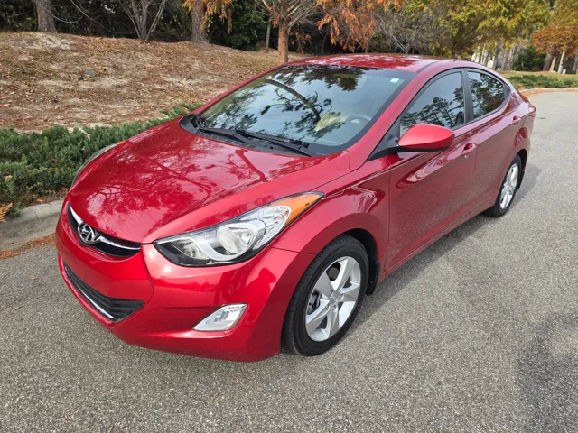 2013 Hyundai Elantra's photo
