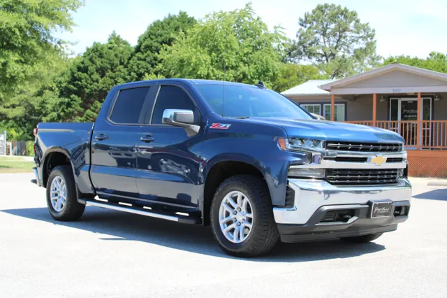 2019 Chevrolet Silverado 1500 LT - Photo 3