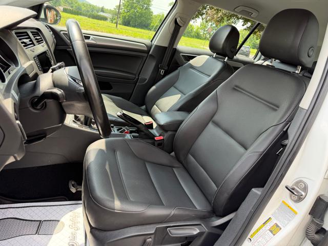 2015 Volkswagen Golf SportWagen TDI S