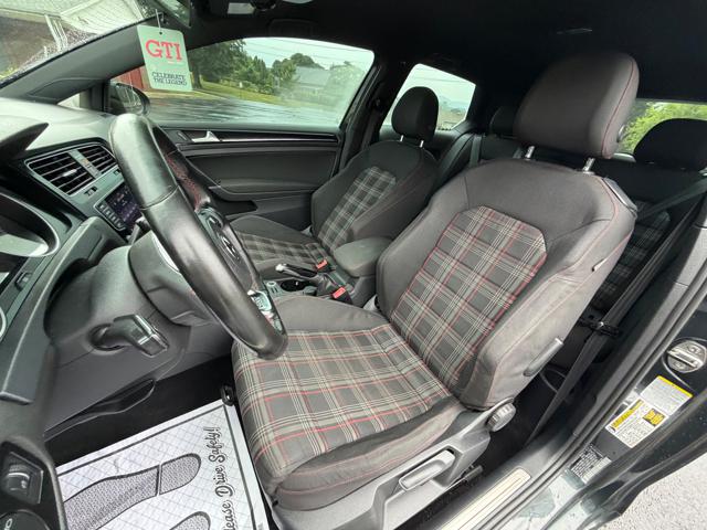 2015 Volkswagen GTI S 6M 2-Door