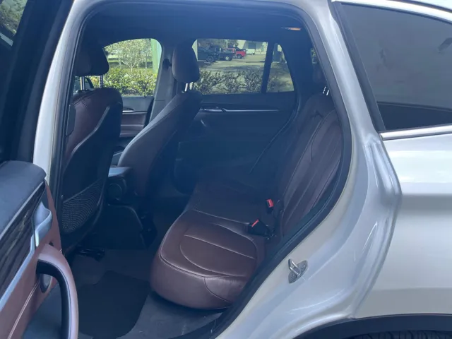 2017 BMW X1 28i - Photo 22