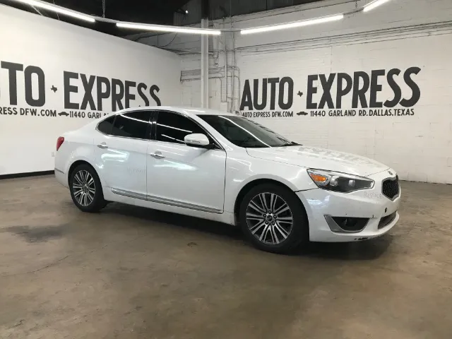 2014 Kia Cadenza Premium's photo
