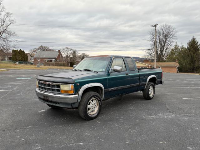 1995 Dodge Dakota Club Cab 6.5-ft. Bed 4WD