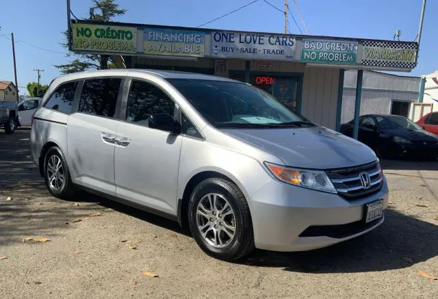 2011 Honda Odyssey EX-L w/DVD Rear Entertainment System's photo