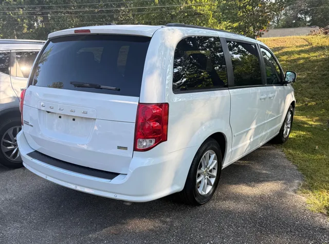 2013 Dodge Grand Caravan SXT photo 3