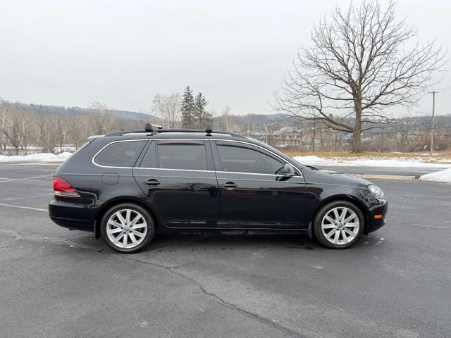 2011 Volkswagen Jetta SportWagen 2.0L TDI