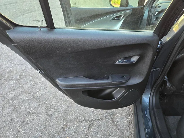2011 Chevrolet Volt Base - Photo 23