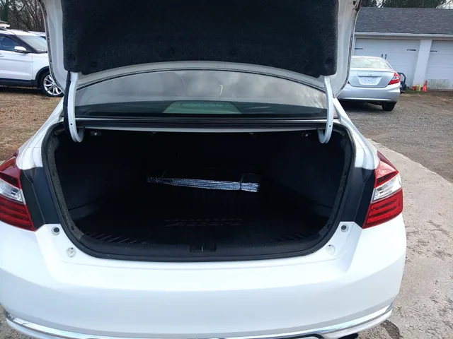 2016 Honda Accord EX-L - Photo 25