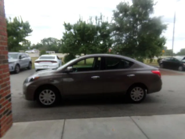 2014 Nissan Versa Sedan SV - Photo 3